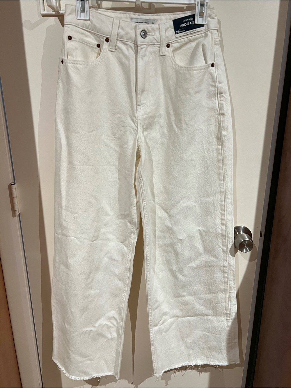 Abercrombie & Fitch High Rise Wide Leg Jean